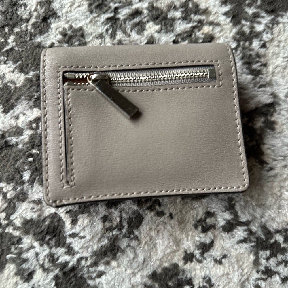 Tory Burch Light Gray Leather Trifold Wallet with Silver Logo - Picture 3 of 5